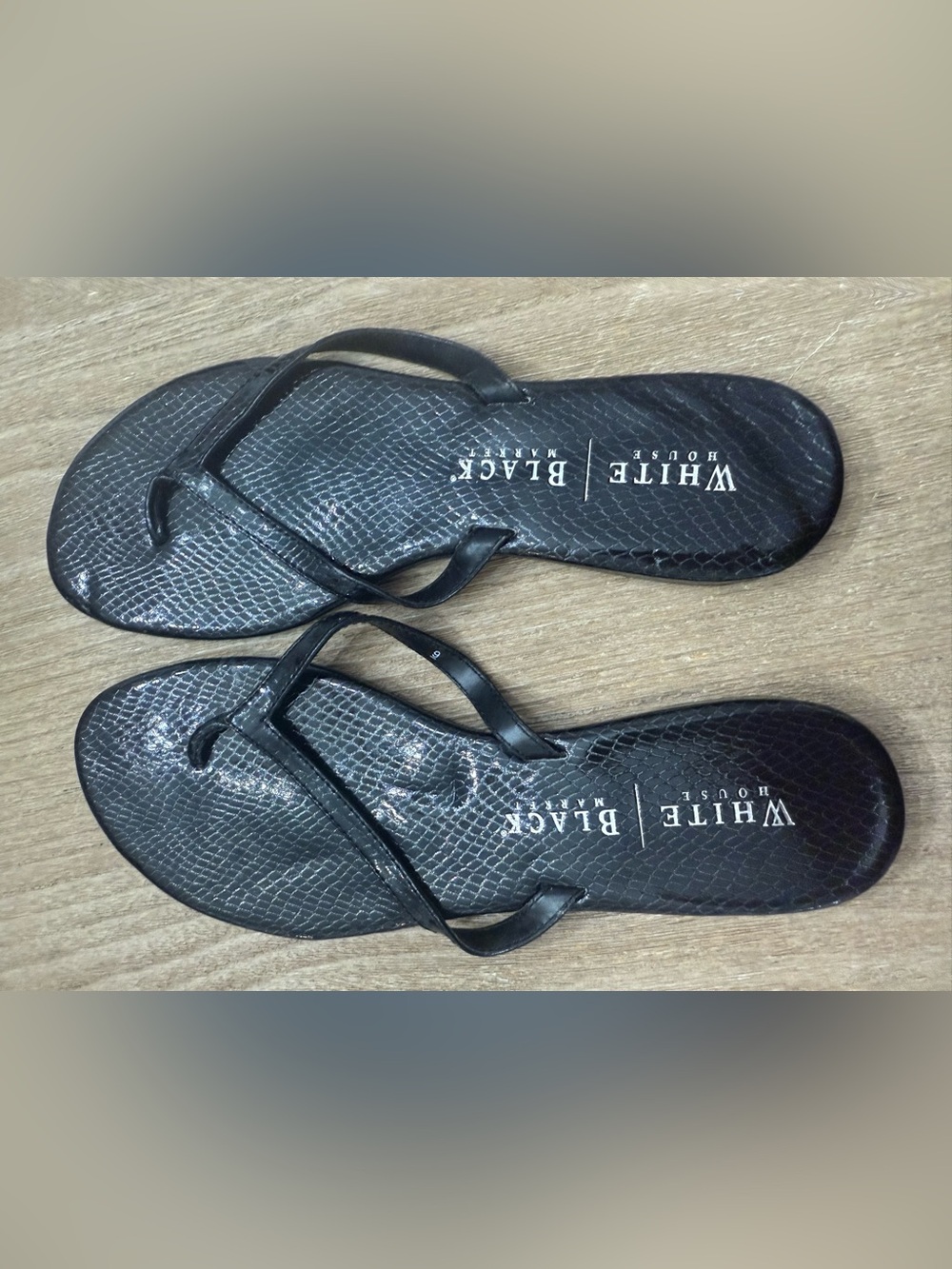 White House Market Black Flip Flop Sandals Women's Size 9